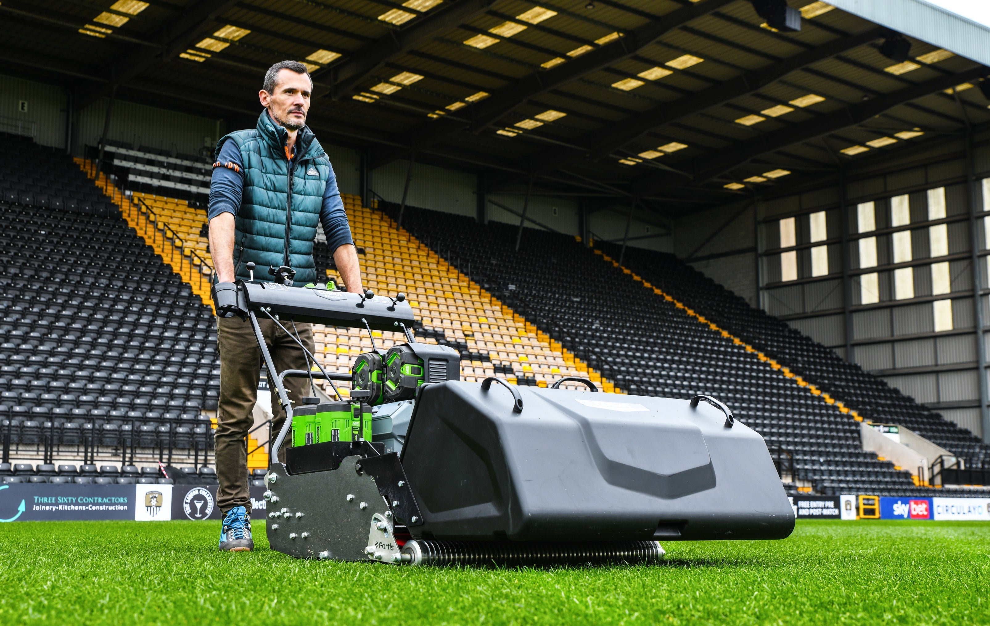 11.2025 Neuheit 2026: Die Cobra Fortis Stadion 34" kommt!